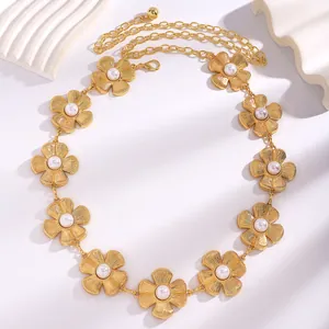 Élégante ceinture chaîne de taille en fleurs dorées avec accents de perles pour robes