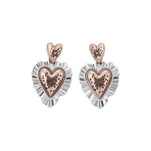 Elegant vintage two-tone heart stud earrings with lace edges and floral engravings