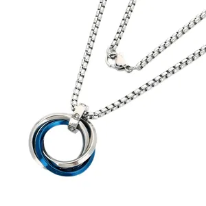 Collier unisexe en acier inoxydable avec trois anneaux entrelacés en argent et bleu