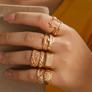 9Pcs Vintage Gold Alloy Ring Set For Women Retro Leaf Antler Braided Geometric Finger Rings Fashion Jewelry Gift