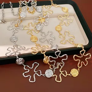 Chaîne de Taille en Métal Ajouré pour Femme Motif Floral et Rose Réglable Or Argent Ceinture de Luxe pour Robe