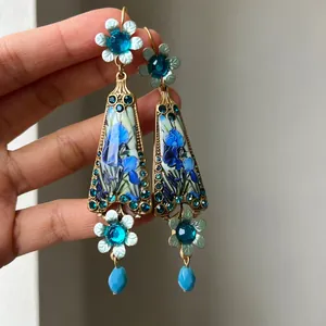 Vintage Palace Style Blue Resin Flower Drop Earrings With Rhinestones Alloy Gold Plated Inlaid Iris Pattern Long Dangle Ear Jewelry For Women