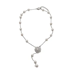Elegante französische Vintage Perlenhalskette in Y-Form mit Zirkonia-Blume