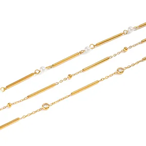 Elegante collar de acero bañado en oro 18K con circonitas y detalles estilo bambú