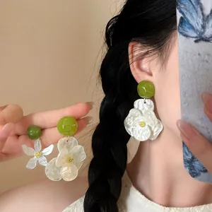 New Chinese Style Resin Gardenia Flower Stud Earrings For Women White Green Summer Beach Vacation Aesthetic Jewelry Earring