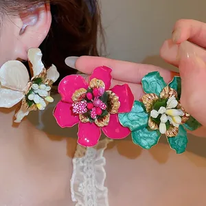 Vintage Enamel Flower Stud Earrings With Silver Earring Post Iron Metal Magenta Pink White Green Large Floral Earrings For Women Fashion Jewelry