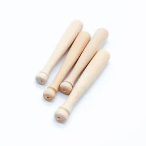Set van vier mini-honkbalknuppels van onafgewerkt natuurlijk hout voor DIY-sleutelhangers