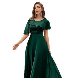 Abito da sera elegante verde scuro con vita arricciata e maniche a volant per eventi formali
