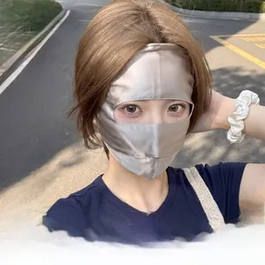 Full face sun protection mask made of 19 momme 100% mulberry silk for outdoor use.