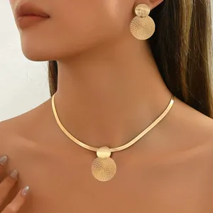 Elegant Iron Geometric Pendant Necklace And Earrings Jewelry Set For Women With Flat Snake Chain Brushed Metal Finish