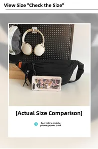 Confronto dimensioni del borsello in nylon nero che mostra la capacità per lo smartphone