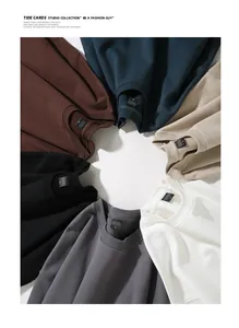 Six sweat-shirts à col rond de différentes couleurs en coton épais de qualité