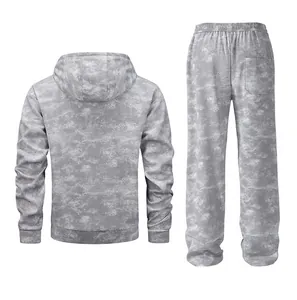 Vista posteriore dettagliata del set felpa e pantaloni grigio marmorizzato effetto tie-dye