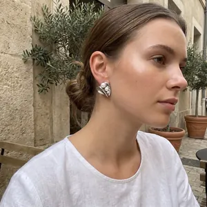Elegant French style asymmetrical stainless steel heart earrings with pearls for women