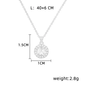 Diagramme de taille détaillé d'un collier avec pendentif en zircone et de mesures