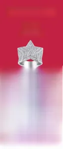 Vue détaillée d'une bague hip-hop étoile 3D avec pierres Moissanite en argent S925