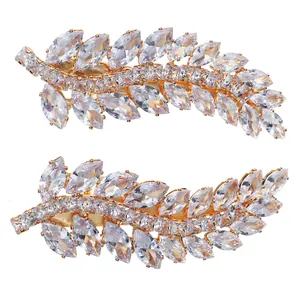 Ensemble de pinces à cheveux élégantes en forme de feuille d'or avec zircons marquise.