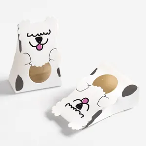 Boîte cadeau mignonne de chien de bande dessinée pour des bonbons et des chaussettes
