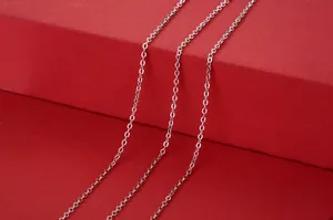 Detail shot of S925 sterling silver cable chain for DIY jewelry making