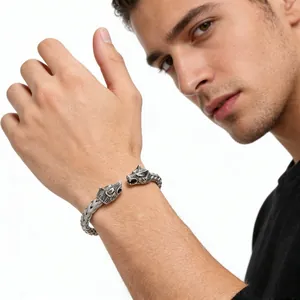 Antique silver stainless steel wolf head open cuff bracelet for men in punk rock style