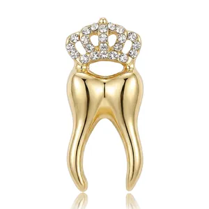 Creative Tooth With Crown Brooch Alloy Rhinestone Inlaid Personalized Pin Jewelry Gift For Dentist Doctor Unisex Apparel Accessory