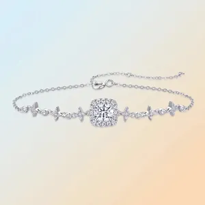 Élégant bracelet moissanite en argent S925 avec centre halo carré et étoiles