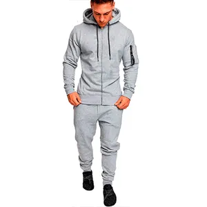 Grauer schmal geschnittener Herren-Trainingsanzug mit Kapuzenjacke und Jogginghose