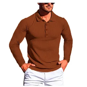 Polo da uomo a maniche lunghe in marrone arancio con trama a coste e vestibilità slim