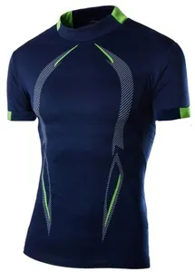 Sneldrogend heren sport-T-shirt in donkerblauw met neongroene accenten en pasvorm.
