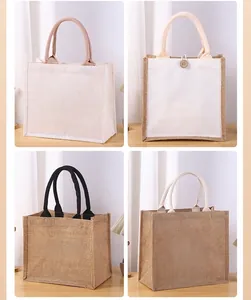 Vari stili di borse tote in juta impermeabili personalizzate con disegni logo stampati