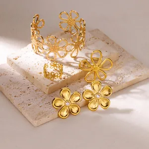 Stainless Steel Hollow Out Daisy Flower Bangle Earrings Ring Hammered Texture Jewelry For Women Gold Silver Finger Ring