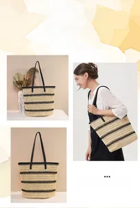 Handgefertigte gestreifte Strohtasche für den Sommerurlaub mit großem Fassungsvermögen