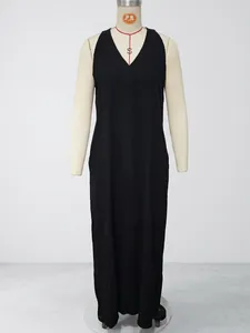Sleeveless V-neck maxi dress in black cotton linen with side pockets