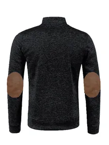 Vue arrière détaillée d'une veste en maille gris foncé pour hommes avec coudières brunes