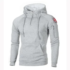 Sweat à capuche gris pour homme avec demi-zip, écusson Union Jack et poche manche