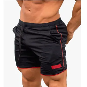 Short de sport noir pour homme idéal pour le fitness avec des bordures rouges vives