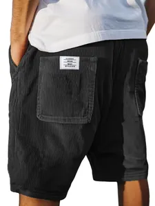 Vintage zwarte corduroy short voor heren met achterzak en een klassiek geweven label