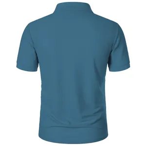 Vue arrière d'un polo bleu classique à manches courtes pour hommes en maille piquée