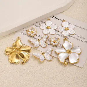 French retro gold-plated flower and butterfly pendants with pearl texture for DIY jewelry