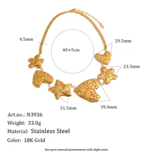 Dimensions détaillées du collier en acier inoxydable martelé cœur et étoile doré 18 carats