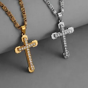 Collier Pendentif Croix en Acier Inoxydable pour Hommes avec Zircone Blanche Incrustée Or Argent Bijoux Hip Hop Religieux Unisexe Cadeau