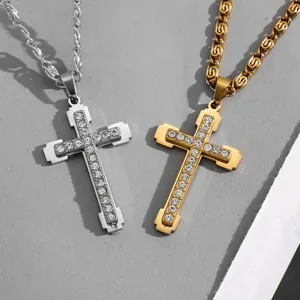 Colliers croix en acier inoxydable or et argent avec strass incrustés pour hommes.