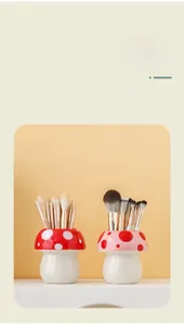 Porte-pinceaux de maquillage en céramique en forme de champignon mignon