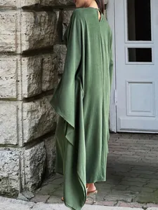 Robe de soirée élégante vert olive à manches longues avec détail drapé au dos