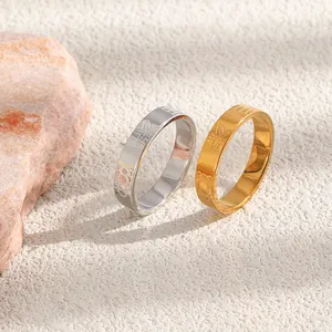 Pair of stainless steel rings with starfish engravings in gold and silver finish