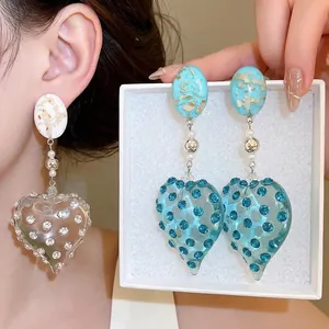 Fashion Resin Heart Stud Earrings For Women With Rhinestone Inlay Sweet Dopamine Style Niche Designer Large Heart Drop Earrings Jewelry Gift