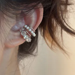 Ear Cuff Multicouche de Luxe en Zirconia et Perle Artificielle pour Femmes Boucle d'Oreille Sans Perçage Bijoux de Mode