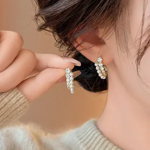 Boucles d'Oreilles Clous Perle Artificielle et Zirconia Avec Tige en Argent Sterling 925 Luxe Léger Bijoux Or Blanc Femme