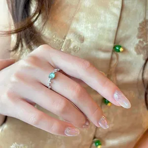 Anillo Abierto de Cobre Con Circonia para Mujer Lujo Ligero Piedra Redonda Verde Geométrico Ajustable Joyería