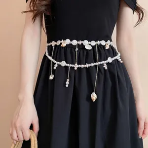 Catena da vita bohémien con conchiglie e perle per accessorio vestito da spiaggia